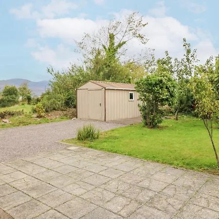 Holiday home Knockbrack *